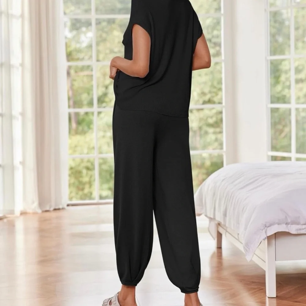 NWT Women's Black knit light weight lounge set E10